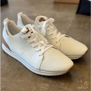 Steve Madden Sharp White Shoes